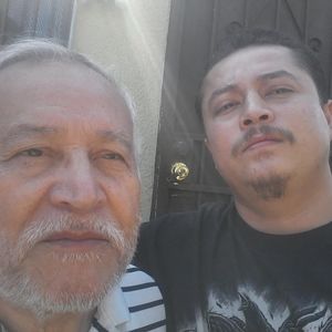 Meet your Posher, Carlos